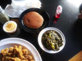 Prime Tyme Soul Cafe food