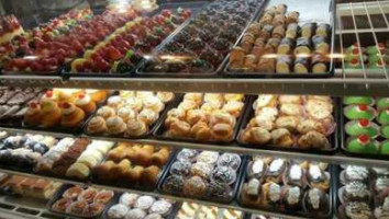 Monteleone's Bakery food