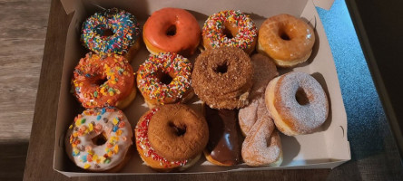 D&h Donuts food