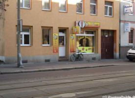 Döner Yildiz outside