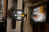 Cachito Mio Gourmet outside