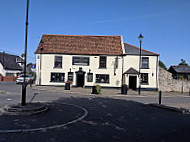 The Wheatsheaf Inn outside