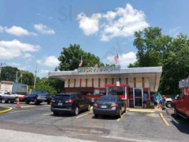 Chuck-a-burger Drive-in outside