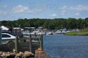 Shea's Riverside Restaurant Bar outside