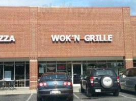 Wok'n Grille outside