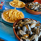 La Cave Aux Moules food