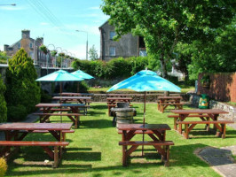 Thatched Inn inside