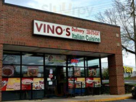 Vino's Pizzeria outside