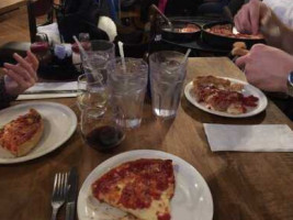 Lou Malnati's - Lincoln Park food