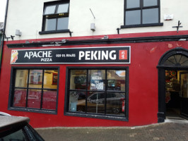 Apache Pizza Tullow outside