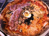 Pizzeria La Nuit food