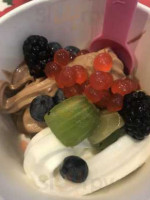 Yogurtland food