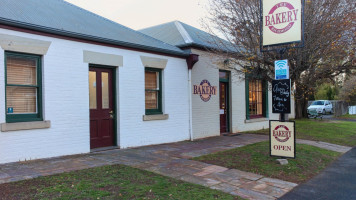 Richmond Bakery and Cafe outside