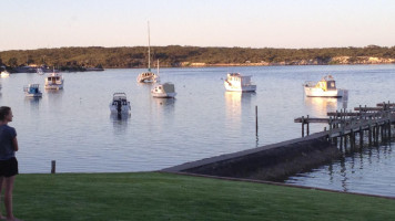 Coffin Bay Yacht Club food