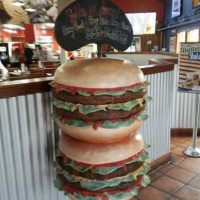 Fuddruckers food