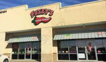 FUZZYS TACO SHOP outside