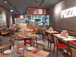 Pizza Hut Leiria Centro food