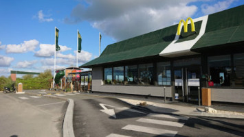 Mcdonald's outside