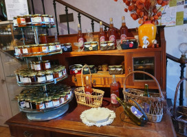 La Table d'hotes du Moulin de Montferney food