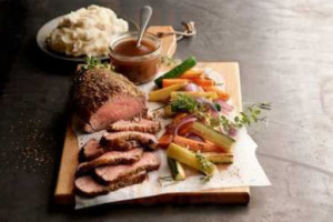 Claim Jumper food