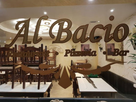 Al Bacio food