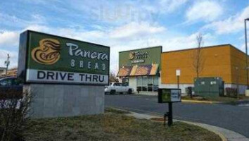 Panera Bread outside