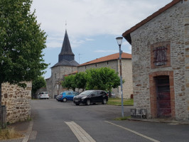 Bistro Du Marche outside