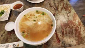 Pho Valencia food