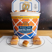 Auntie Anne's Pretzels Cerritos Mall food