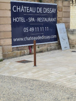 L'auberge Du Château outside