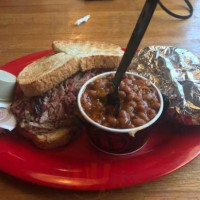 Bono's Pit Bar-B-Q food