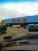 H-e-b Bakery outside