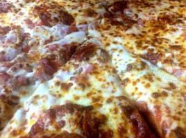 All American Pizza food