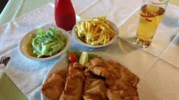 Gasthaus z Schnitzelwirt food