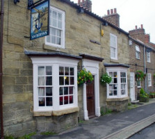 The Anchor Inn outside