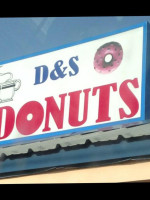 D S Donuts food