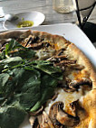 Veggitalia Pizza & Osteria Vegetariana food