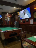 Murtys Publick House inside