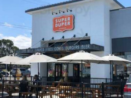 Super Duper Burgers outside