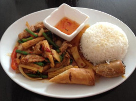 Thai Place food