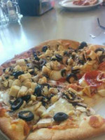 Amato Pizza food