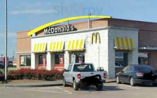 Mcdonald's outside