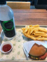 Shake Shack Navy Yard food