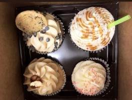 Gigi's Cupcakes food