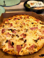 Domino's Pizza food