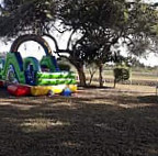 Y Jardin De Eventos Llano Grande outside