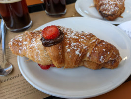 A Padaria Portuguesa Carcavelos food