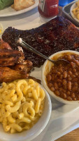 County Grill Smokehouse food