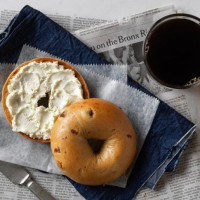 Noah's New York Bagels food