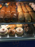 Tan's Donuts food